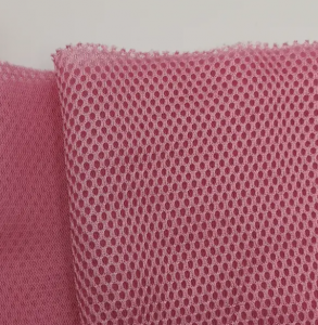 Tissu de maille de sandwich de couche d'air d'entretoise 3D tricoté par chaîne adaptée aux besoins du client