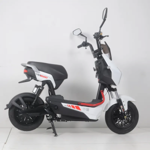 Izturīgs un lēts divu riteņu 350W pieaugušo elektriskā motocikla elektriskā skrejriteņa oglekļa tērauda rāmis