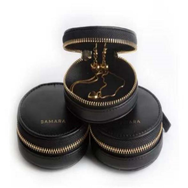 China Custom Fashion Hand-Made  Black Velvet Gift Jewelry Packaging Box Wholesale Featured Image