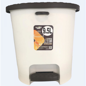With D shape trash can with step pedal 9.5L LJ-1635