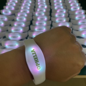 Wedding bracelet wireless remote control LOGO customized convenient delivery LED wristband