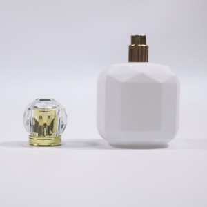 Sticlă de înaltă calitate cu romb de 100 ml cu ulei esențial de trandafir Flacon de parfum din sticlă