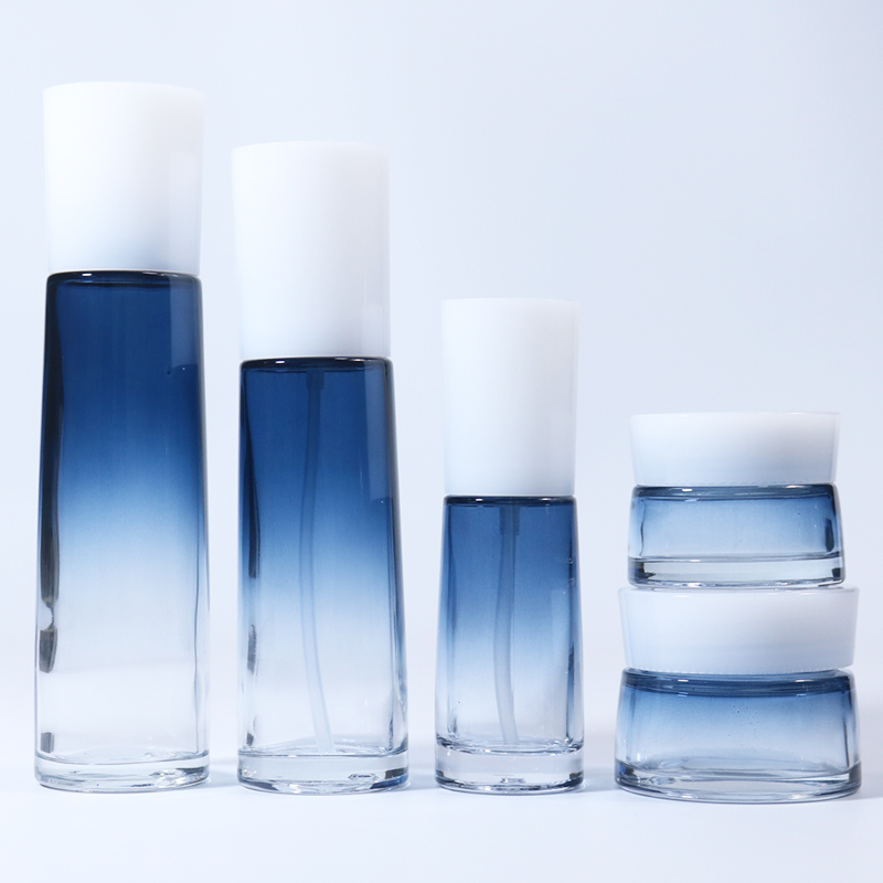 ガラス包装の美しさと持続可能性: 香水ボトルなどの成長傾向