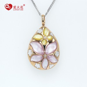 Fine Jewelry 18K Gold Pear Flower Women Pendant Necklaces