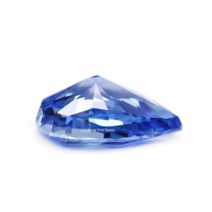 Sea blue color crushed ice cut pear cut synthetic cubic zirconia stone