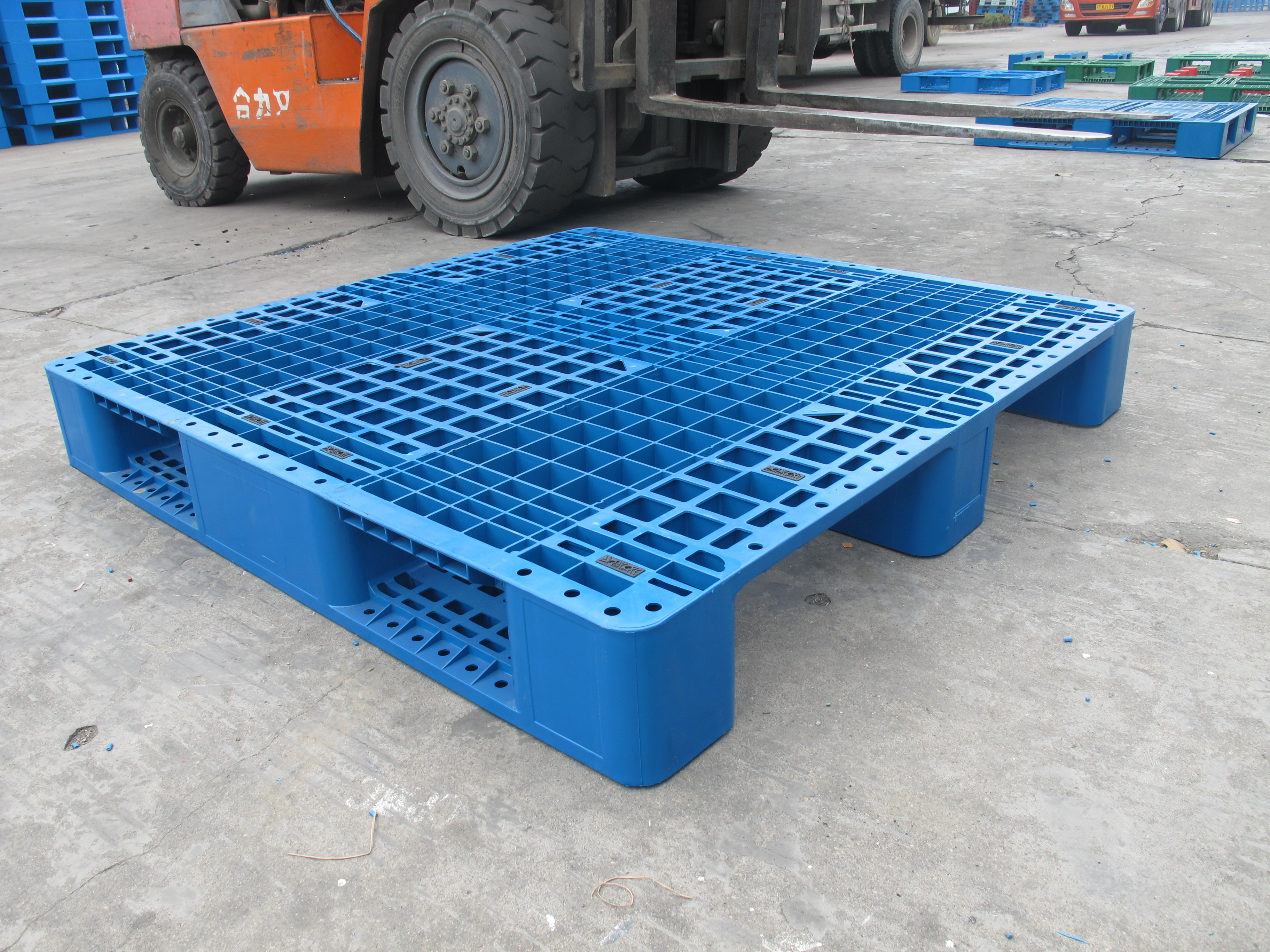 Plastic Pallet Forms——Three-Runners Plastic Pallet