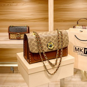 Customized Chain Women's Bag Fashion Leather Handbags