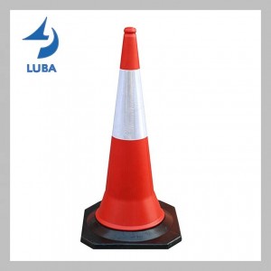 1000*480*480mm PE Traffic Cone Black Base