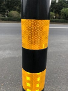 540mm PE Post & Plastic Base Road Separator