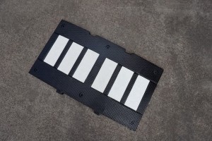 500x900x50/75mm Rubber Speed Hump With White Reflective Film