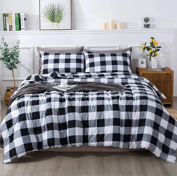 Plaid Quilt Set: Add a Timeless and Cozy Feel to Your Bedroom