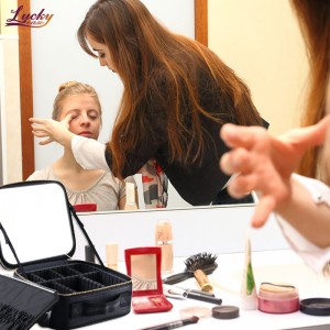 Travel Makeup Case with Large Lighted Mirror