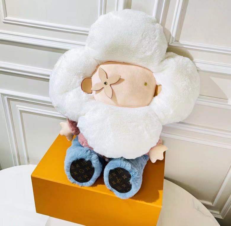 China Louis Vuitton's favorite plush toy—Vivienne doll