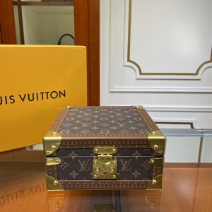 LOUIS VUITTON jewelry box
