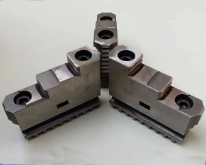 Cheap hard jaws for scroll chuck and self centering manual chuck for sale