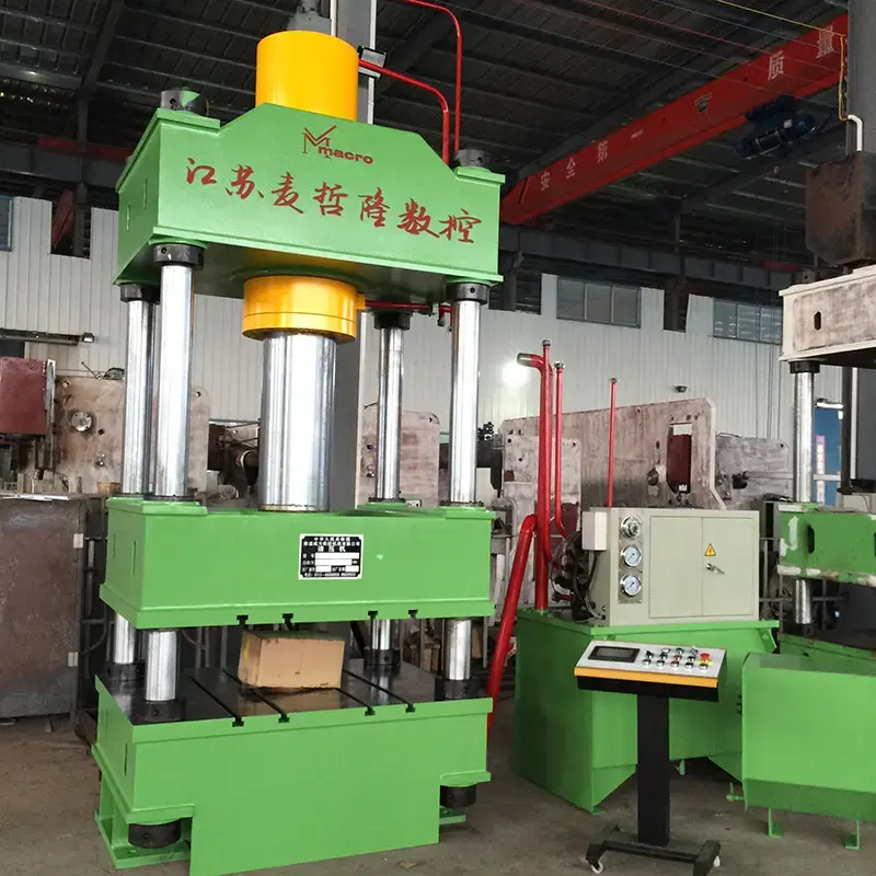 Innovative four-column hydraulic press revolutionizes productivity