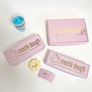 තොග Biodegradable Paper Fast Food Packaging Custom Auto Pop-up Donut Box Pink Bakery Cookie Pastry with Logo