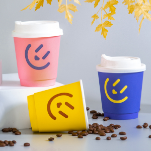 Хартиена чаша за кафе с двойна стена с отпечатано лого за 8oz 10oz 12oz 16oz с капак