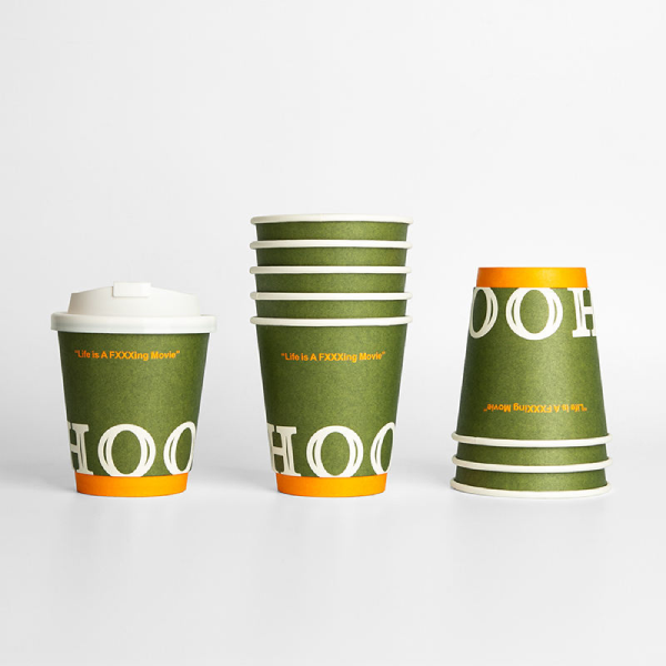 La progettazione personalizzata accetta tazze da caffè di carta ecologiche per bevande calde a doppia parete da 8 once, 10 once, 12 once, 18 once