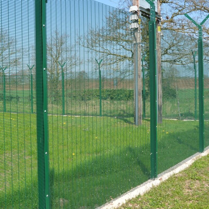wire mesh fence37