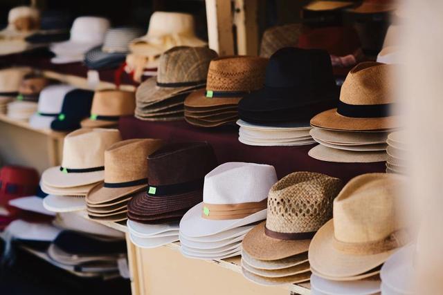 មួកចំបើង Forever-hats in life are varied and varied