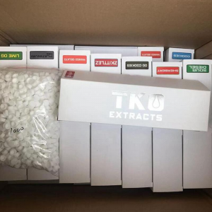 TKO Extracts Vape Cartridges Packaging Boxes 0.8ml 1ml Thick Oil Atomizer With Packing Box Alien Ceramic Coil Carts Empty 510 thread E Cigarettes Vaporizer