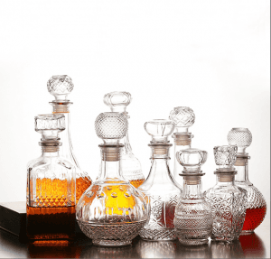 European  Whisky Carafe Glass Scotch Decanter with Stopper