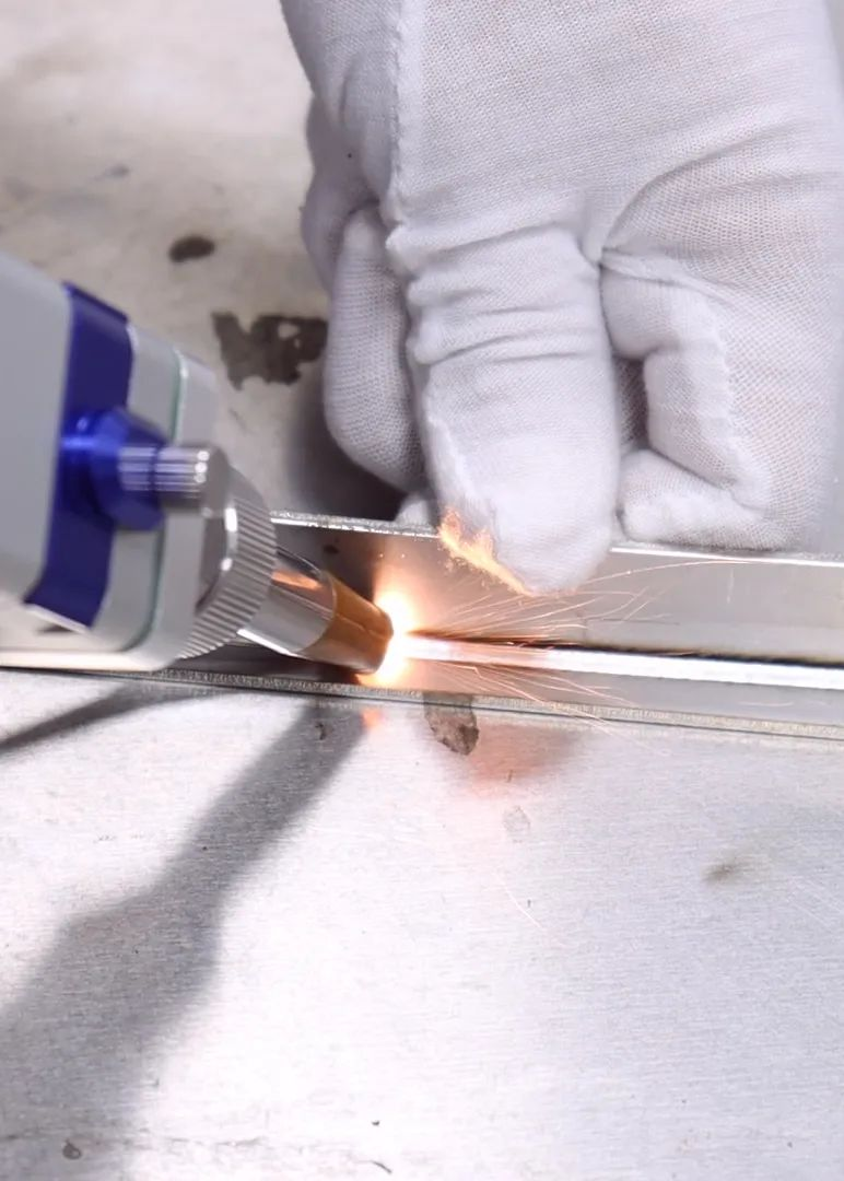 Do you prefer traditional hand welding or laser hand welding?