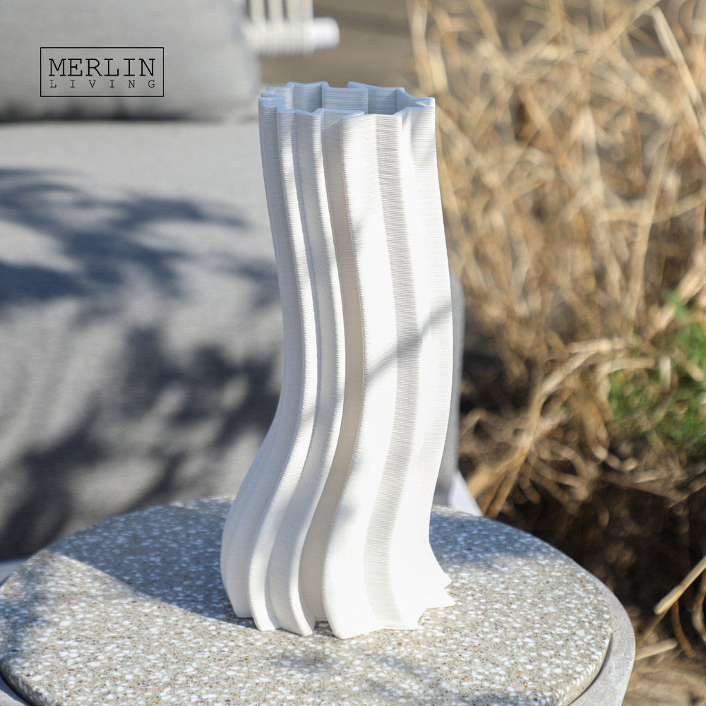 Merlin Living 3D Printing High-Tech Twisted Ceramic Vase