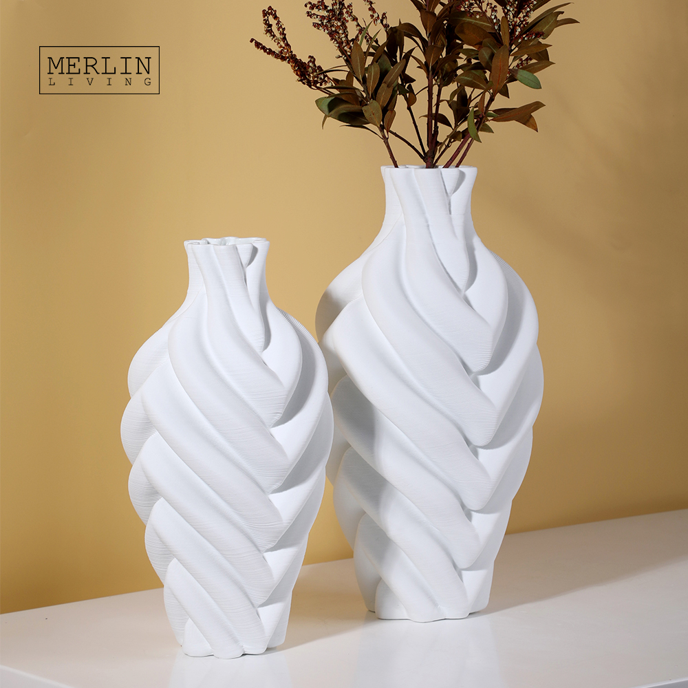 3D e hatisitsoeng ka konofolo vase ea ceramic (2)