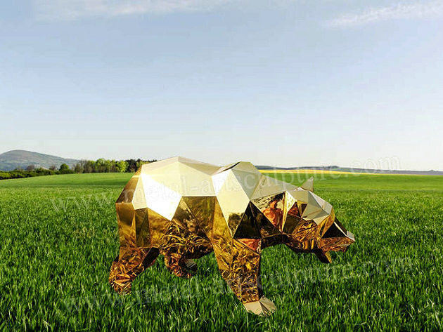 Golden Stainless Steel Statue Bear Animal Sculpture With Block Effect As Zoo Decor