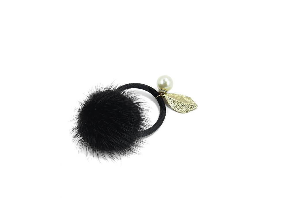 Hair elastic with pom-pom and pearl