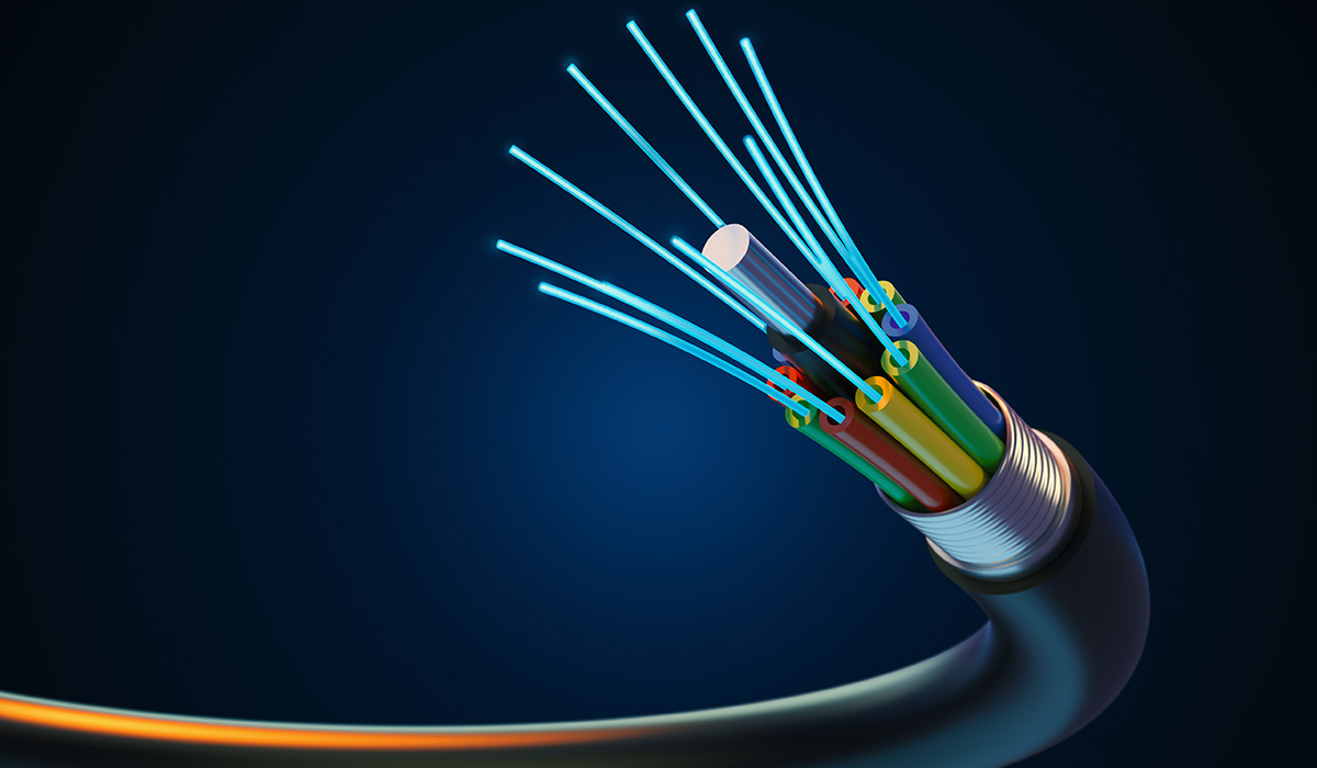 Fibra óptica e o principio da comunicación de fibra óptica e vantaxes da tecnoloxía de fibra óptica