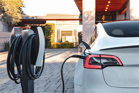 What are the advantages of Tesla’s NACS plug?