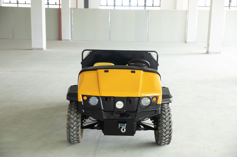 Safety performance and driving risk analysis of electric UTV MIJIE18-E at high speed