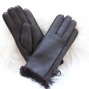 Handmade Napa leather sheepskin gloves with a point of handstitching feature