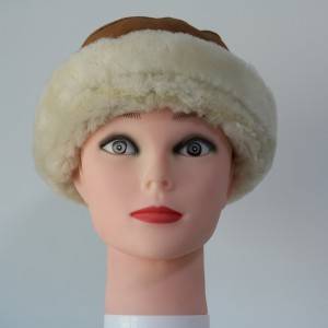 Good quality Shearling Hat - ladies luxury sheepskin hats – Fanshen