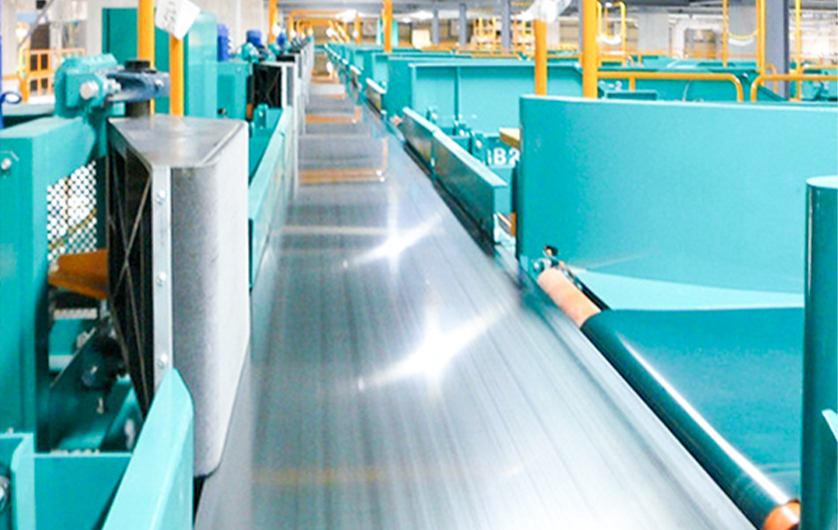 Stainless Steel Conveyor for sorting system (1)