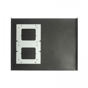 Sinusuportahan ng 29BL aluminum panel ang maliit na pc case na nakadikit sa dingding