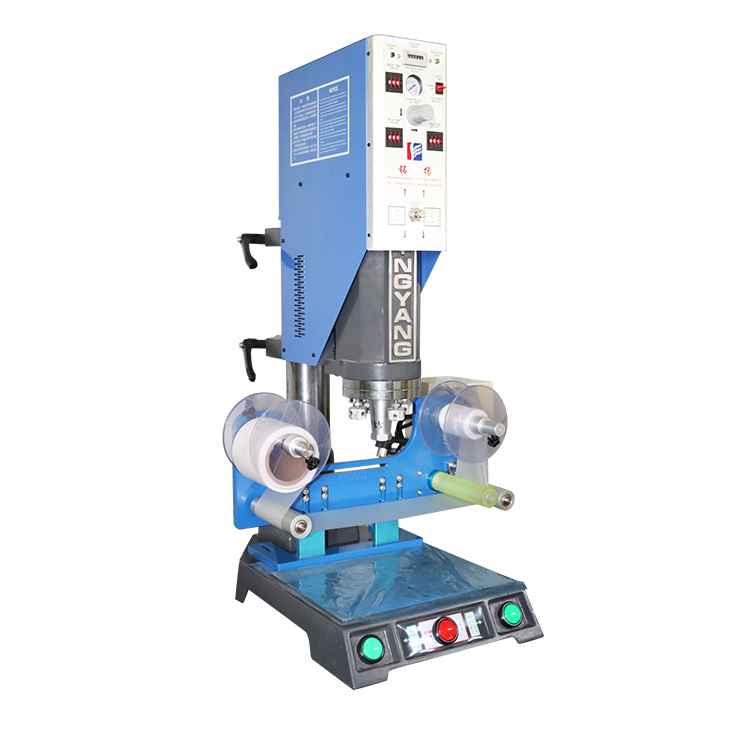 18KHZ Standard Ultrasonic Welder with Automatic Roll Film Machine Featured Image