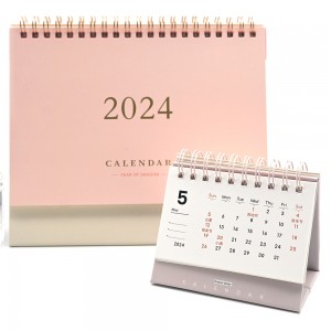 Mazs spoles galda kalendārs, kas ir ideāli piemērots ceļošanai