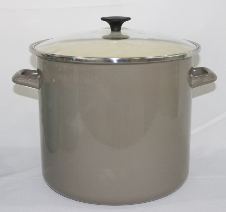 16QT ENAMEL POT WITH GLASS COVER-STARFRIT BRAND