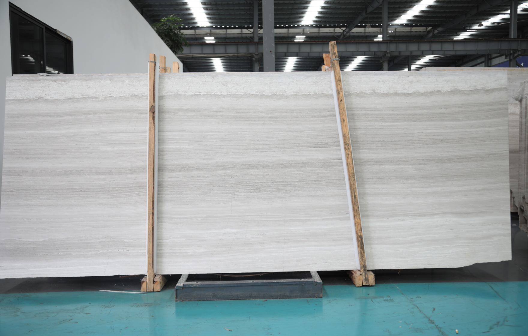Experience MorningStar’s White Wood Marble’s Versatility and Sophistication Now
