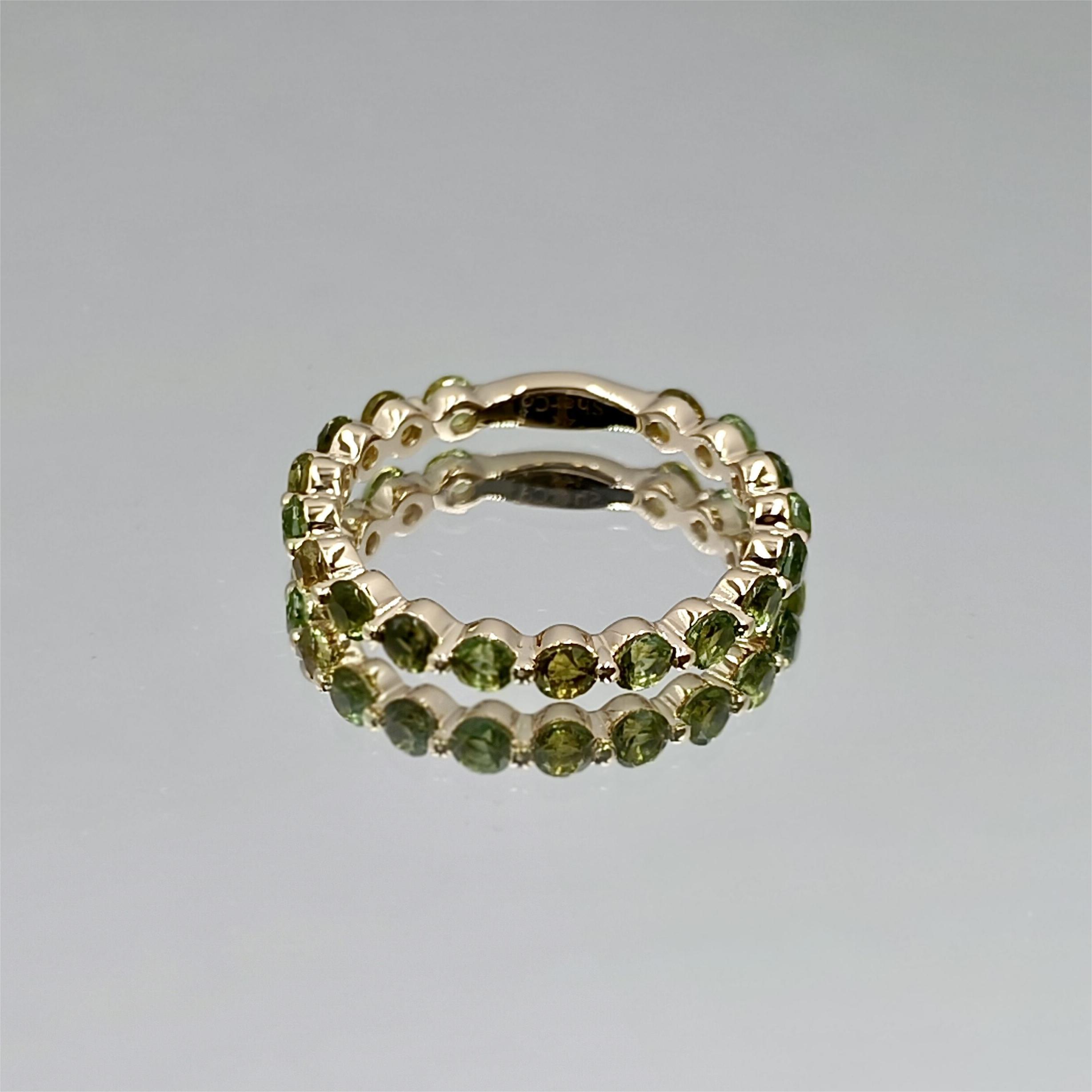 0.06CT Round Brilliant Cut Natural Peridot Green Tourmaline 14K Gold Ring Row Ring  (2)