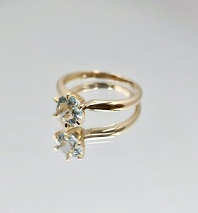 1.0ct 6.5mm Round Cut Natural Aquamarine Solitaire Gemstone Ring Sky Blue 14K Gold Engagement Ring