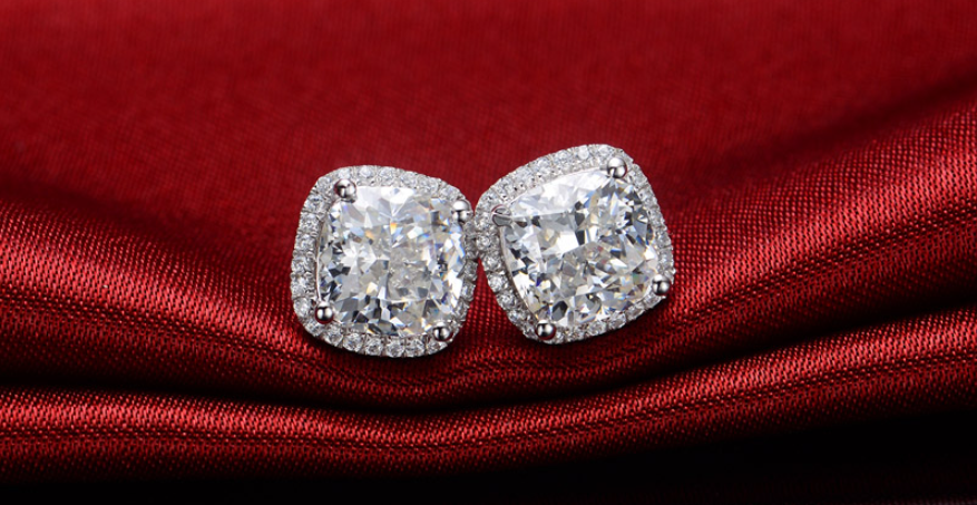 Reasons to Choose Diamond Stud Earrings for Your Wedding Day
