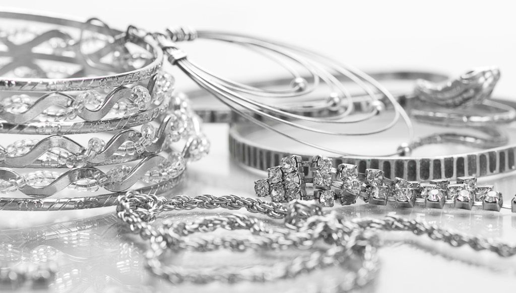 Sterling Silver vs. 925 Silver – What Are the Differences