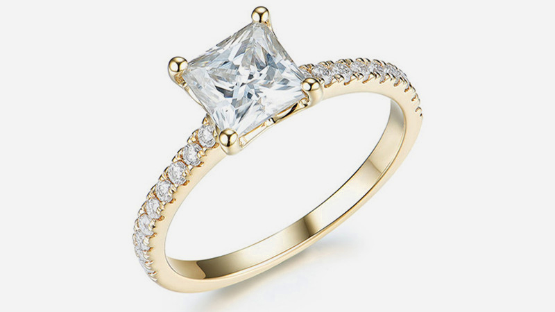 Romantic classic princess cut diamond ring