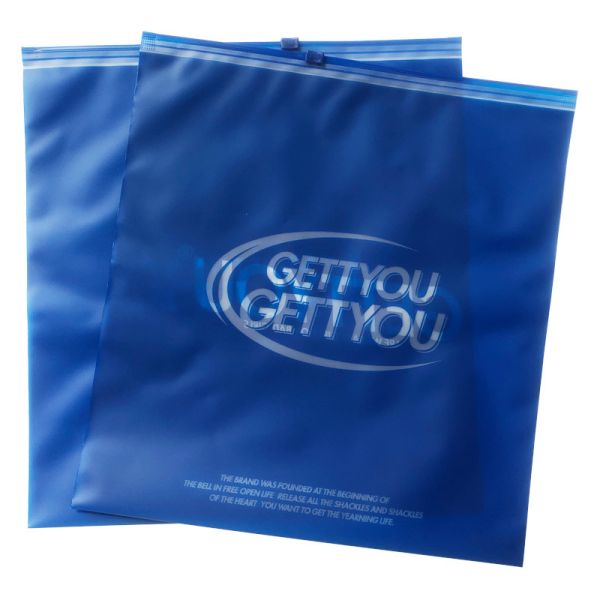 China Supplier Frozen Food Packaging Bag - Clear plastic zip lock packaging bag for clothing – Chengxin detail pictures