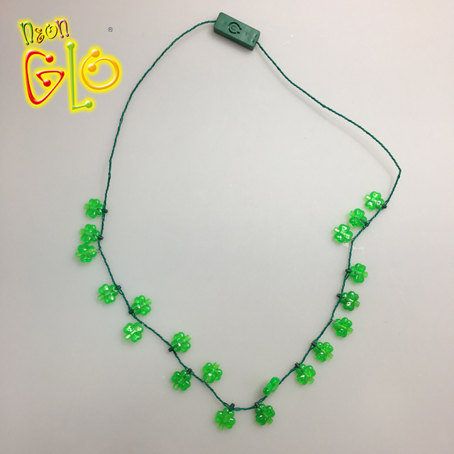 St Patrick's Day Flashing Led Necklace Party Supplies